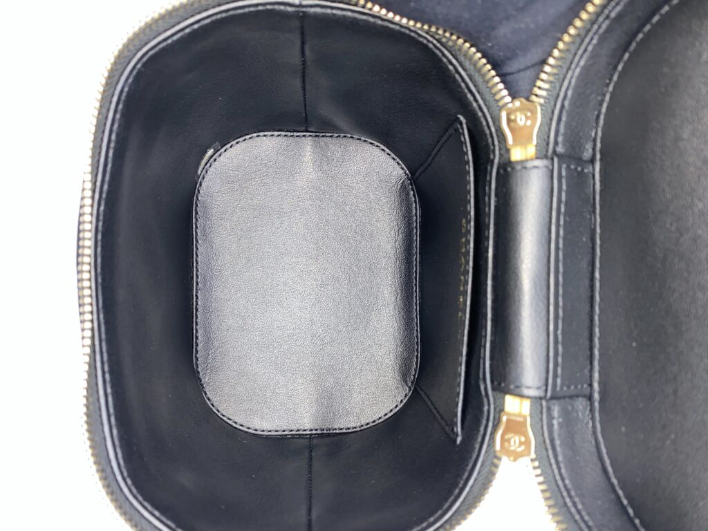 Trendy Vanity Black
