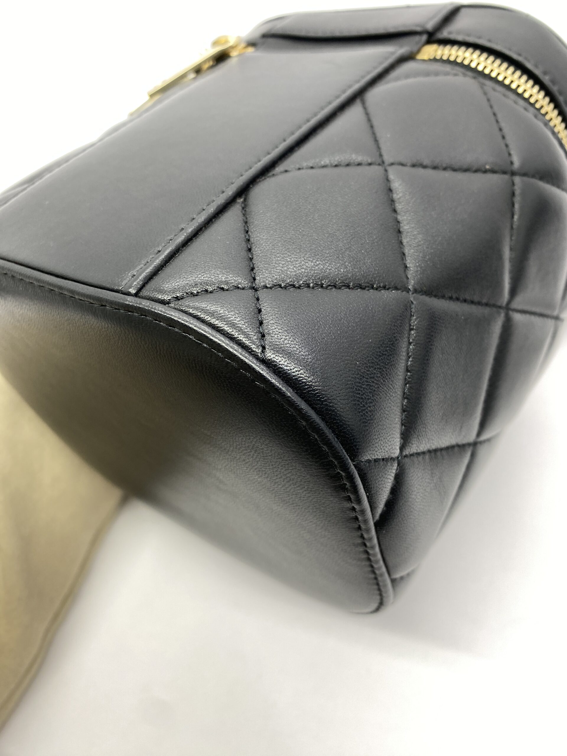 Trendy Vanity Black