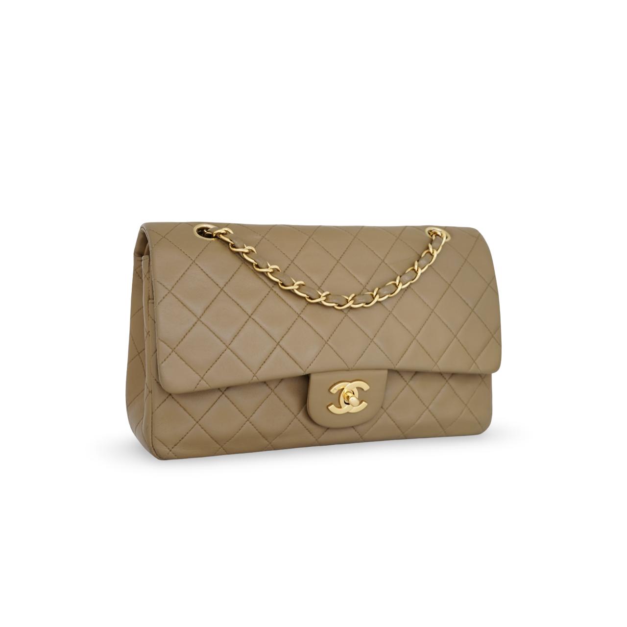 Classic Medium D. Flap Lambskin Light Brown