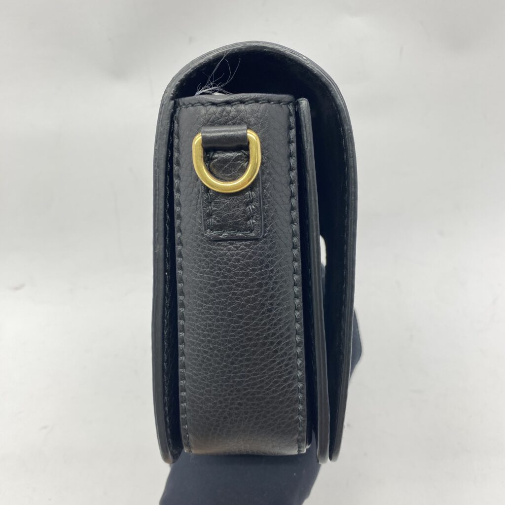 Revolution Black