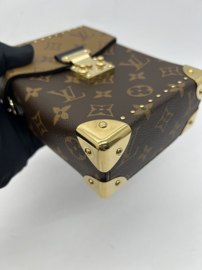 Camera Box Reverse