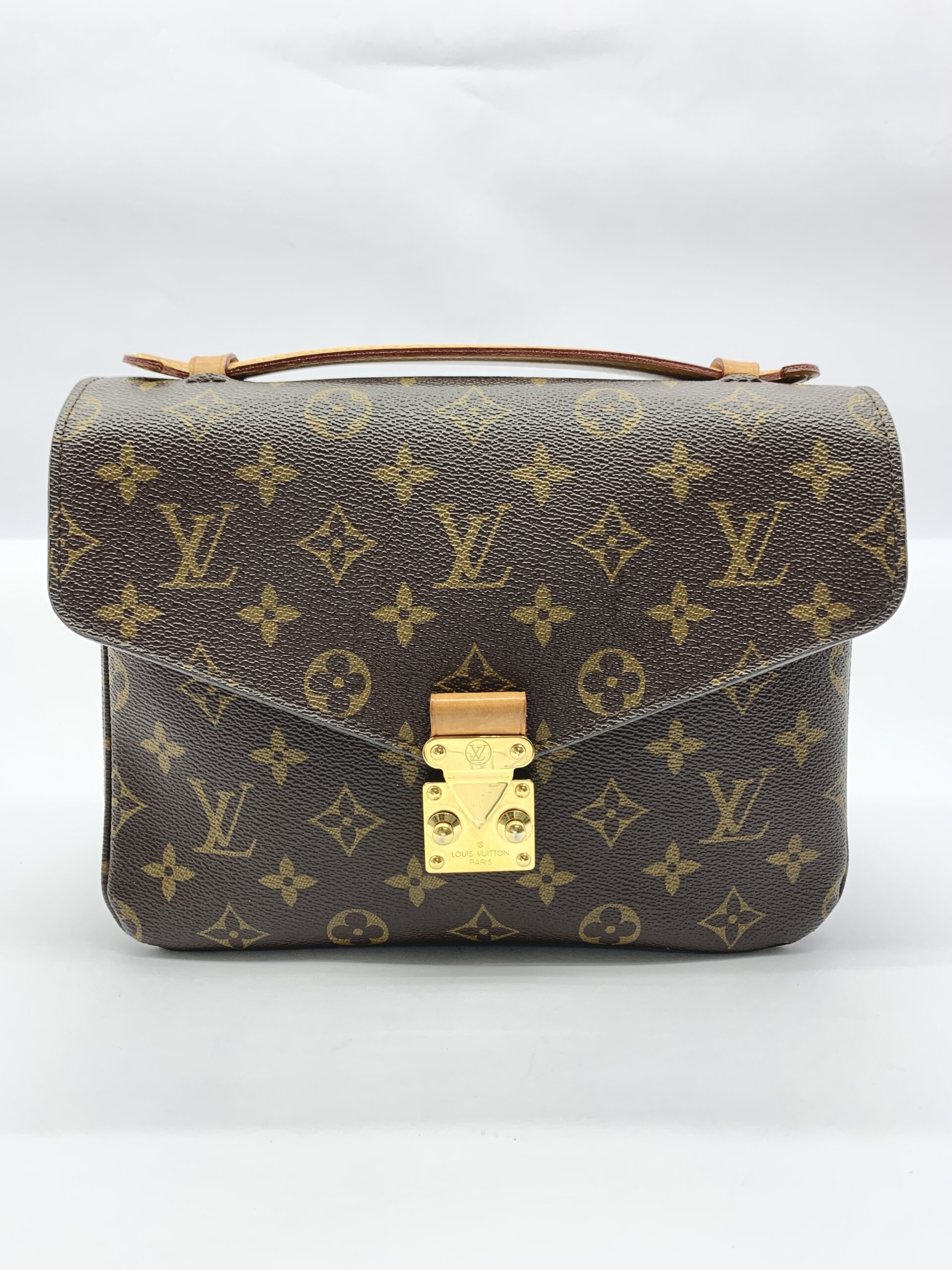Metis MM Monogram