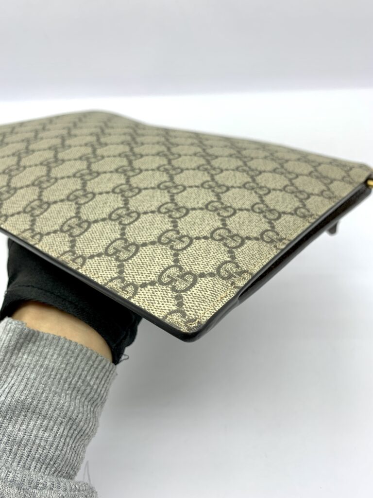Neo Vintage Clutch