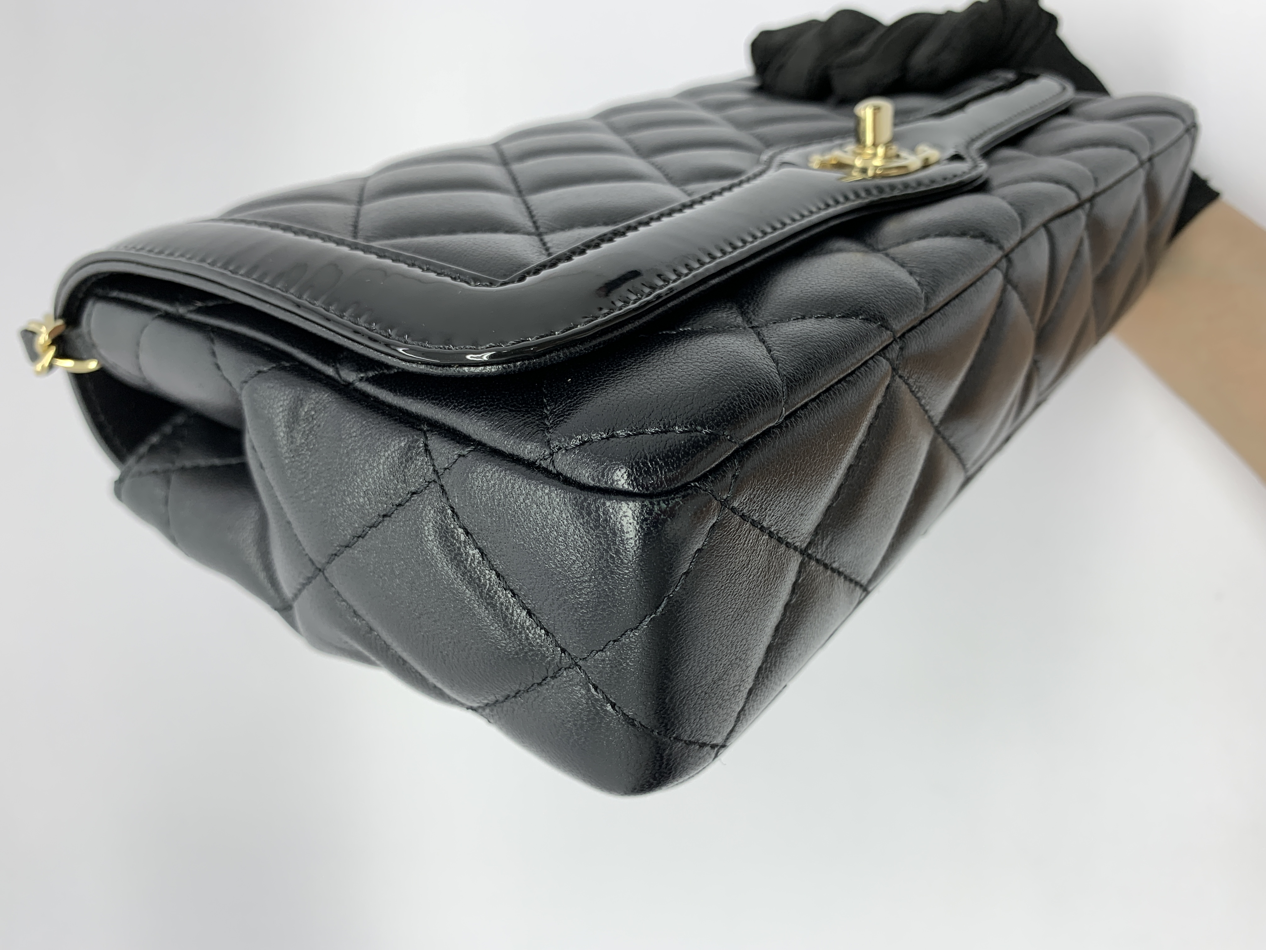 CC Flap Bag Black GHW