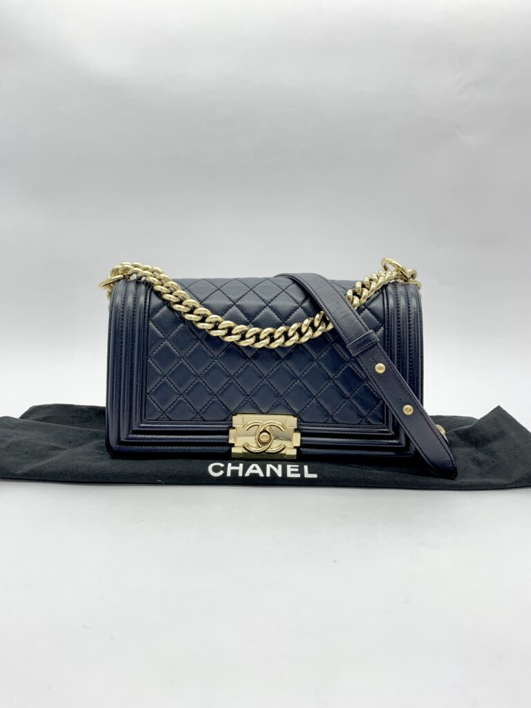 Boy 25 Lambskin Navy GHW